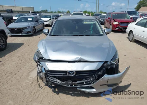 2018 Mazda Mazda3 Touring из США, поврежденный, VIN 3MZBN1V35JM193132